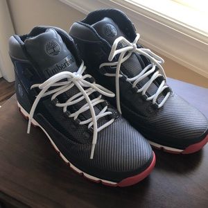 Brand new never worn men’s Timberland boots